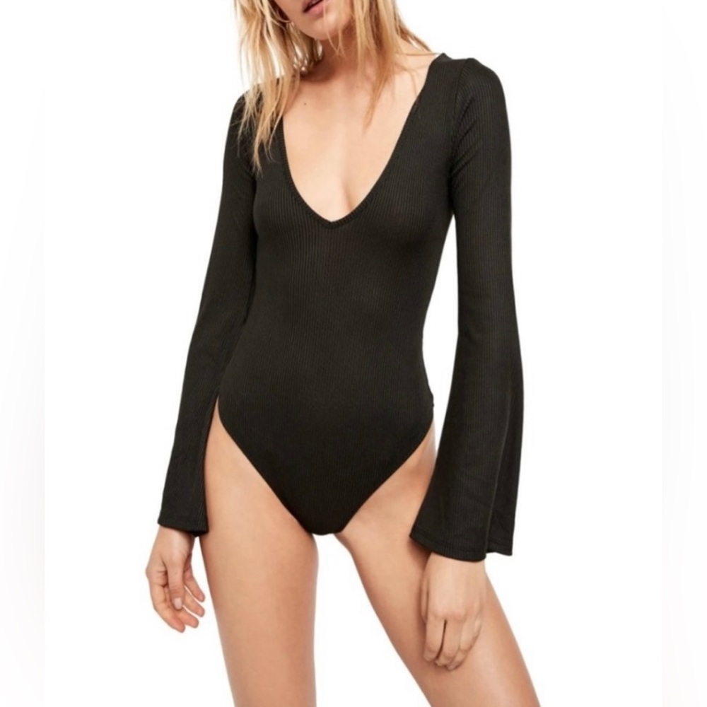 FREE PEOPLE CHARLIE BELL SLEEVE BODYSUIT